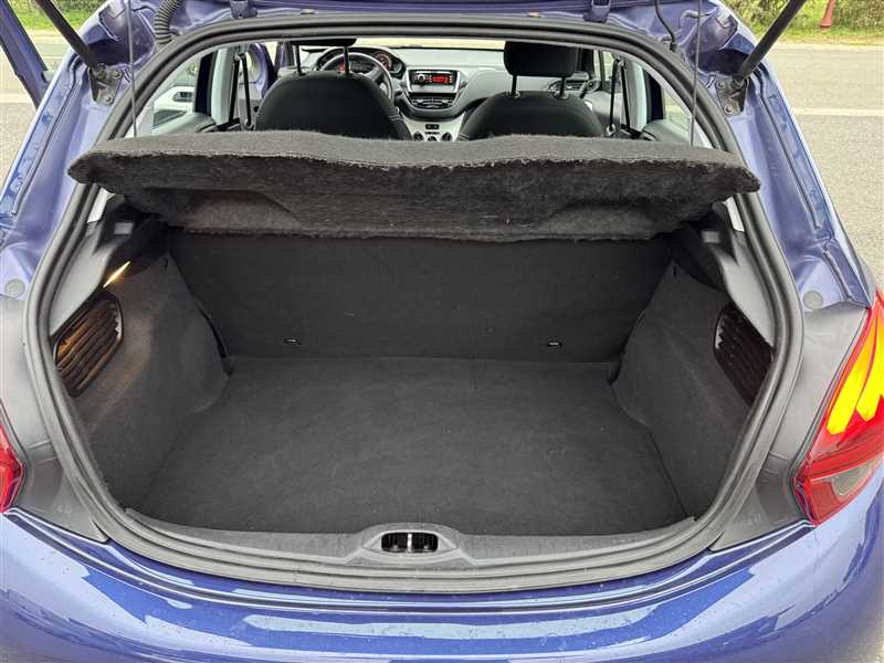 Peugeot 208 1.2i PureTech 68 CH LIKE