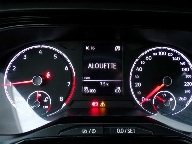 Volkswagen Polo VI 1.0 MPI 80 LOUNGE