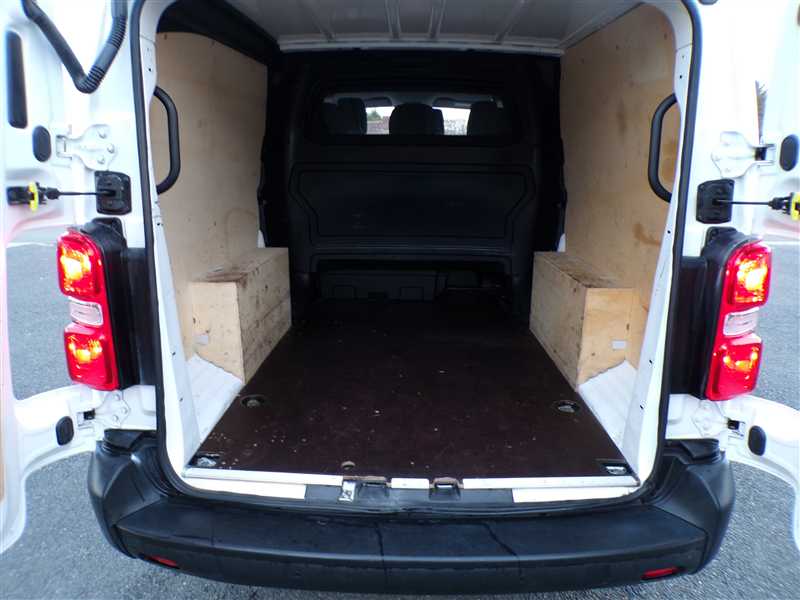 Citro&euml;n Jumpy IV 2.0 BlueHDi 120 CLUB CAB APPRO XL