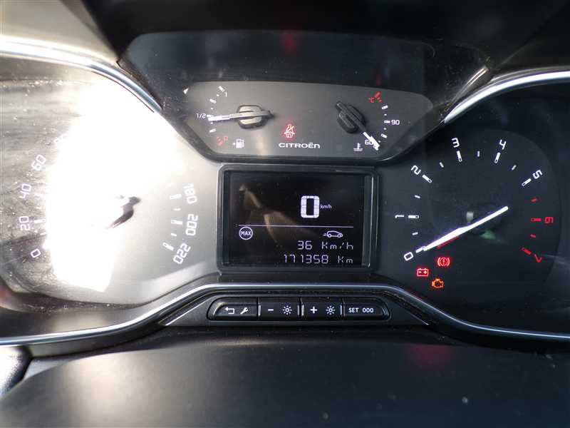 Citro&euml;n C3 Aircross 1.5 BLUE HDI S&S SHINE