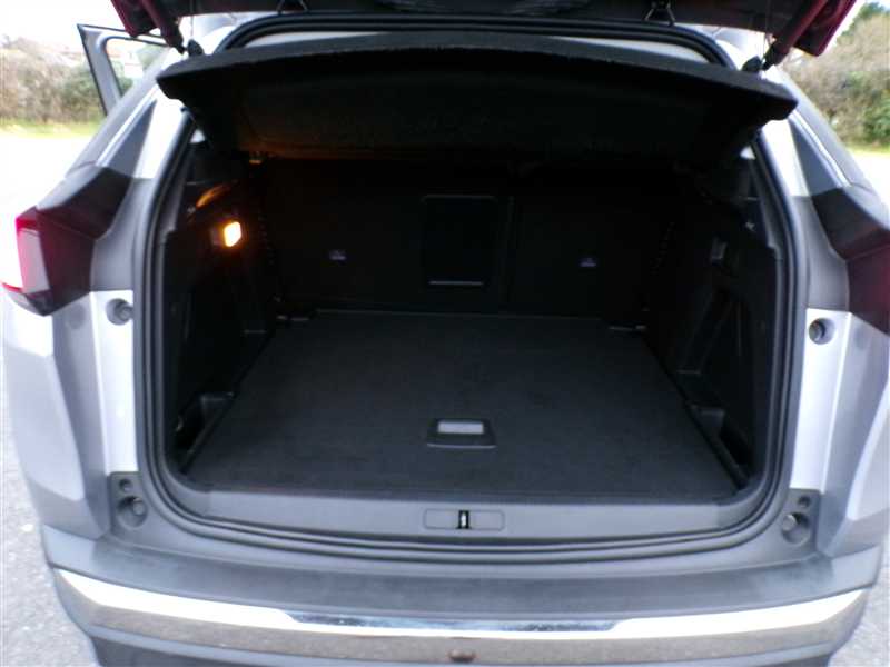 Peugeot 3008 II 1.5 BlueHDi 130 S&S ALLURE