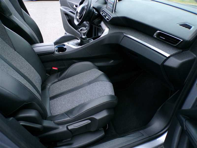 Peugeot 3008 II 1.5 BlueHDi 130 S&S ALLURE