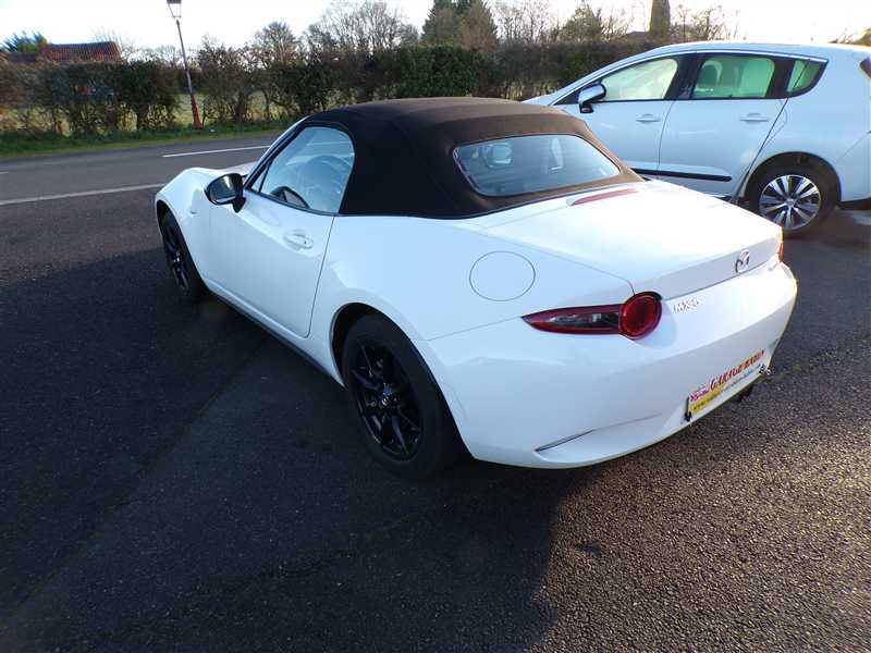 Mazda MX-5 MX5 IV 1.5i Skyactiv-G 132 PRIME LINE