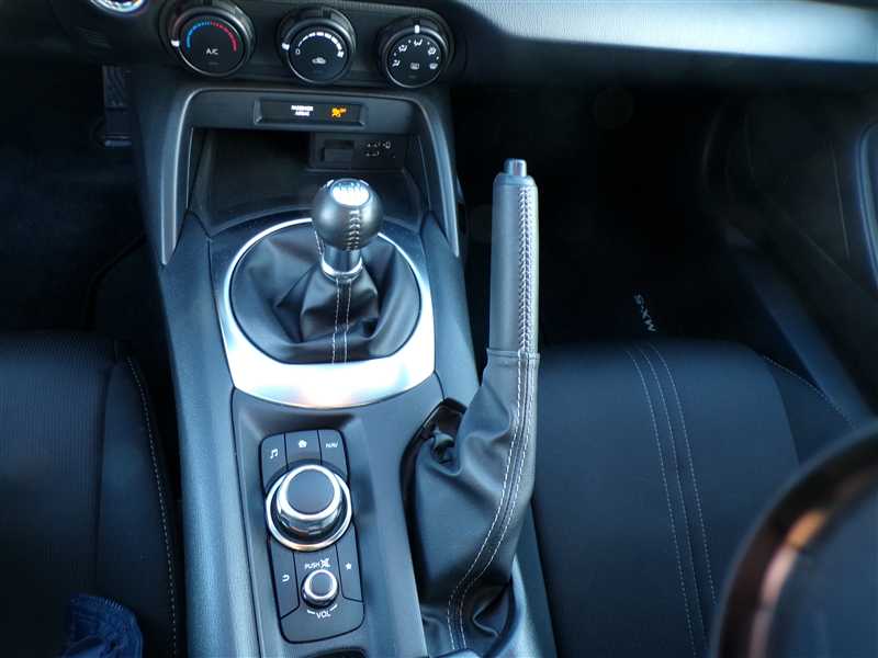 Mazda MX-5 MX5 IV 1.5i Skyactiv-G 132 PRIME LINE