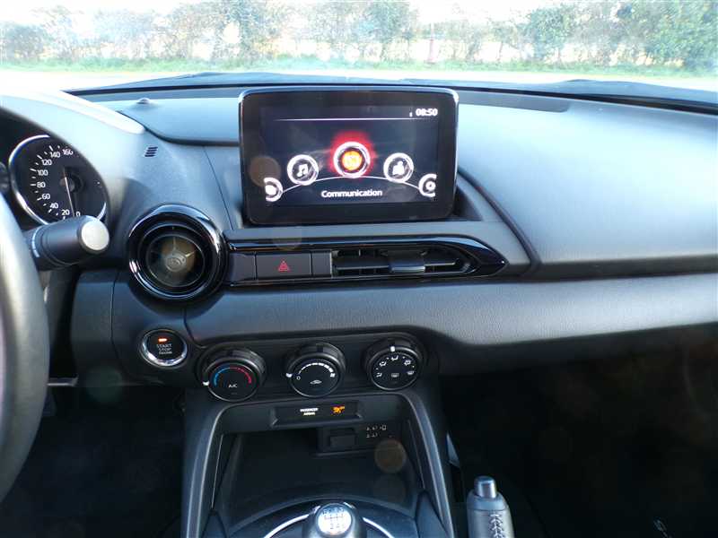 Mazda MX-5 MX5 IV 1.5i Skyactiv-G 132 PRIME LINE