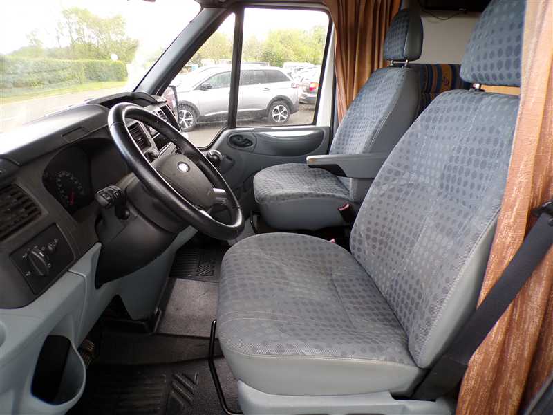 Ford Transit CHALLENGER