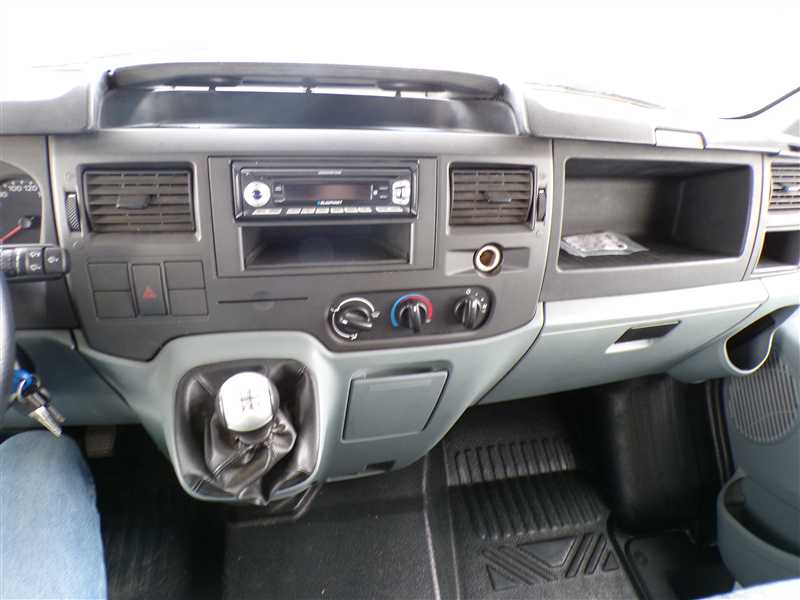 Ford Transit CHALLENGER