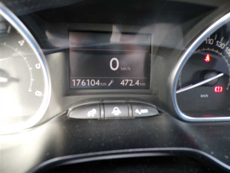 Peugeot 2008 1.6 BlueHDi 100 CROSSWAY