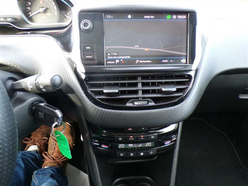 Peugeot 2008 1.6 BlueHDi 100 CROSSWAY