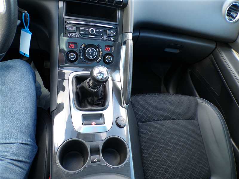 Peugeot 3008 Ph2 2.0 HDi 150 FAP ALLURE
