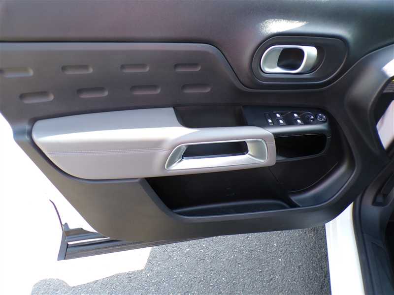 Citro&euml;n C5 Aircross 1.5 BlueHDi 130 EAT8 C SERIE