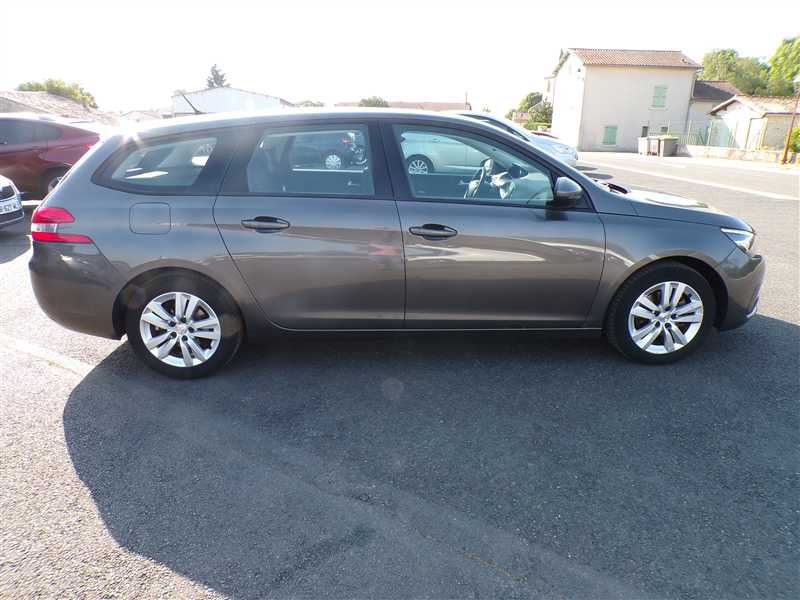 Peugeot 308 II SW 1.5 BlueHDi 130 S&S Active Business
