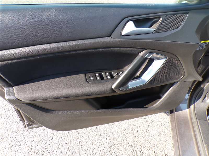 Peugeot 308 II SW 1.5 BlueHDi 130 S&S Active Business