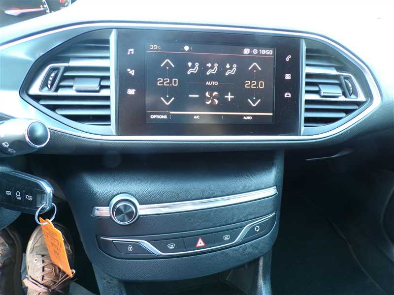 Peugeot 308 II SW 1.5 BlueHDi 130 S&S Active Business