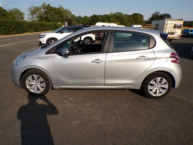 Peugeot 208 1.2E VTI 82 CH ETG5 ACTIVE