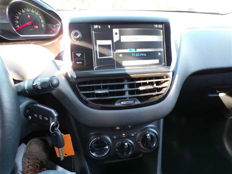 Peugeot 208 1.2E VTI 82 CH ETG5 ACTIVE