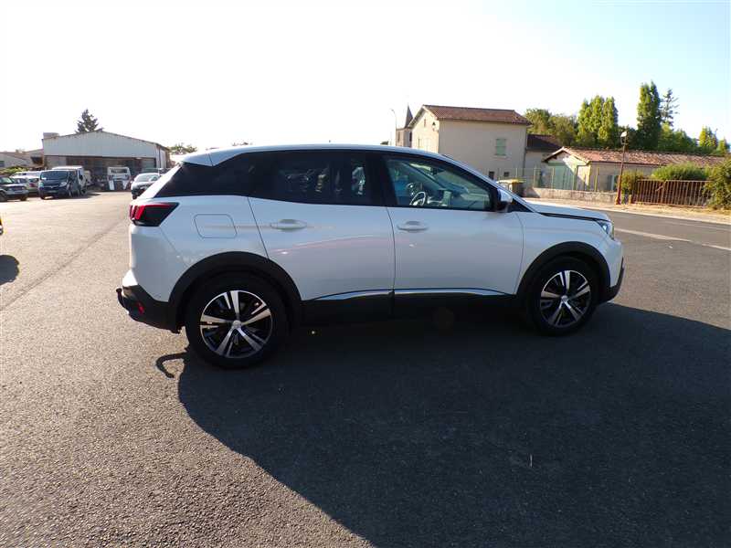 Peugeot 3008 II 1.5 BlueHDi 130 S&S ALLURE