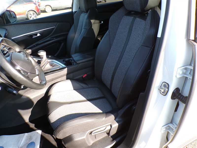Peugeot 3008 II 1.5 BlueHDi 130 S&S ALLURE