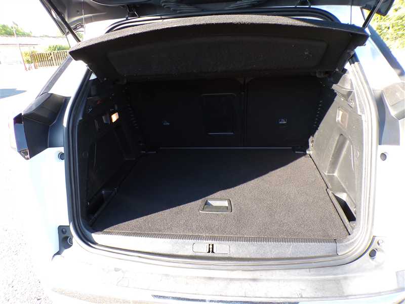 Peugeot 3008 II 1.5 BlueHDi 130 S&S ALLURE