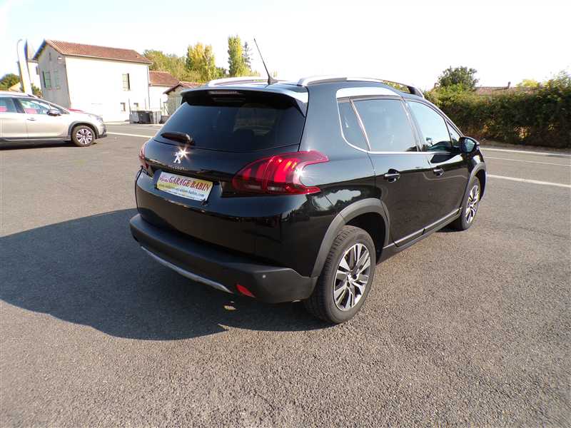 Peugeot 2008 1.5 BLUEHDI 100 S&S ALLURE